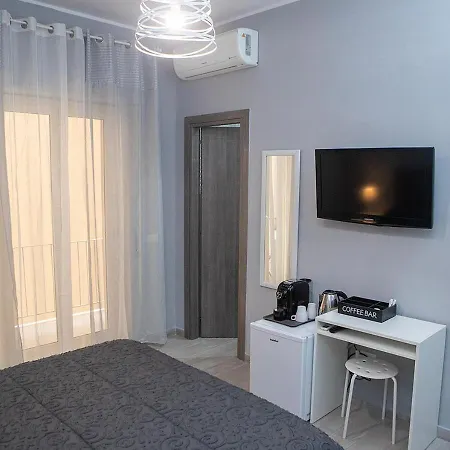 Zuroli Bed & Breakfast 4*