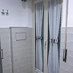 Zuroli Oda ve Kahvaltı 4*