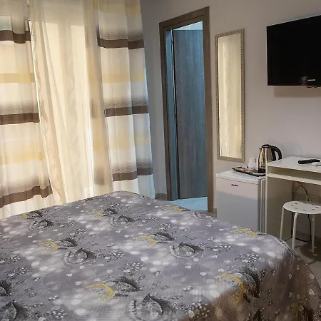 Zuroli 4* Νάπολη