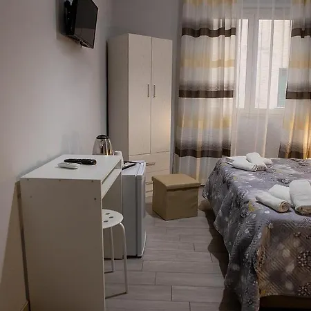 Zuroli Bed and Breakfast