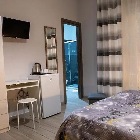 Zuroli Bed and Breakfast Νάπολη