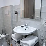 Couette-café Zuroli 4*